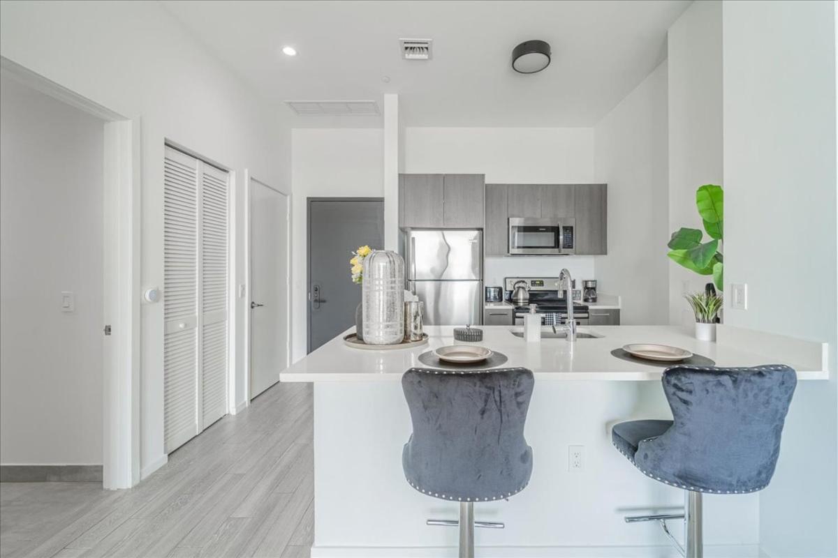 Tr Miami 2 Bedroom, 1 Bedroom, And Studio Condos With Balconies Eksteriør billede